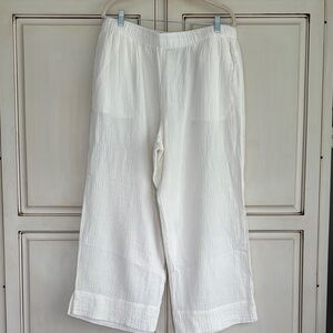 Coldwater Creek Cream Gauze  Capris Size L